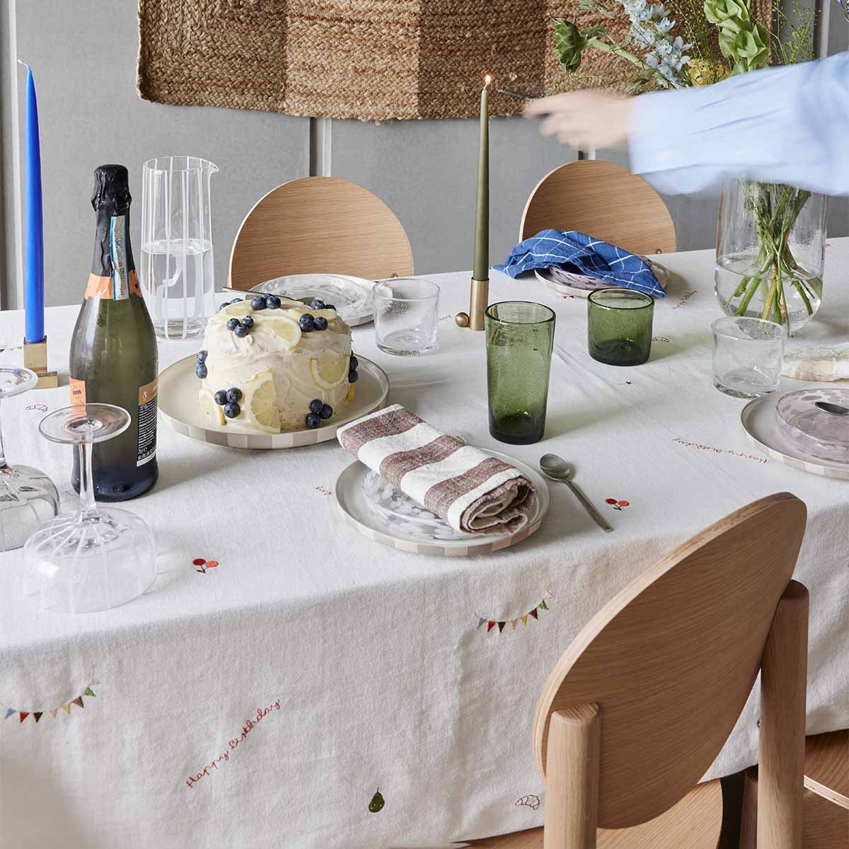 OYOY LIVING Birthday Tablecloth - 260x140 cm Tablecloth 102 Offwhite