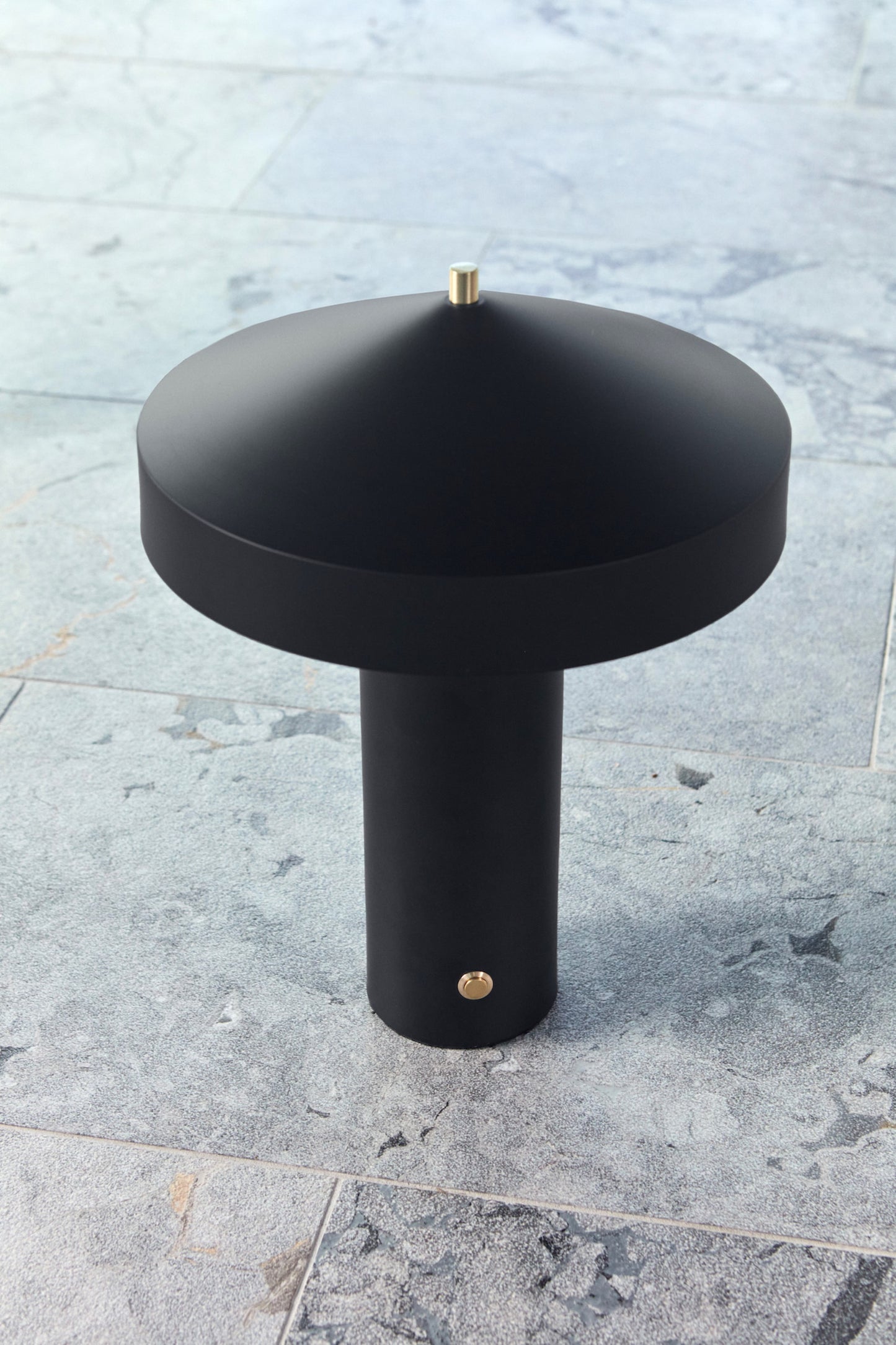 Hatto Table Lamp