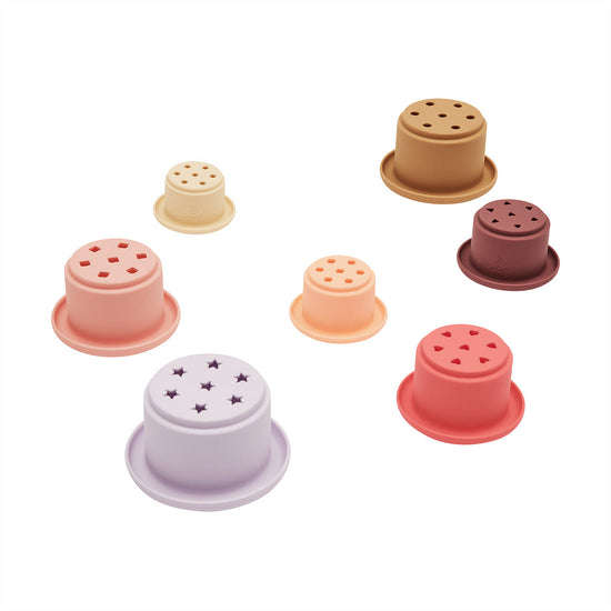 Load image into Gallery viewer, OYOY MINI Tawa Silicone Stacking Cups Playtime 405 Cherry Red / Vanilla
